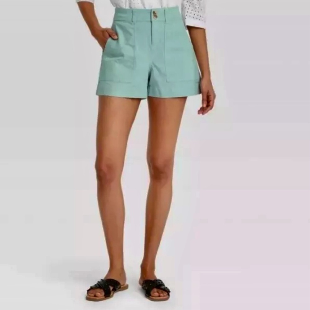 A new day women’s high  waist mint green shorts size 16 NWT